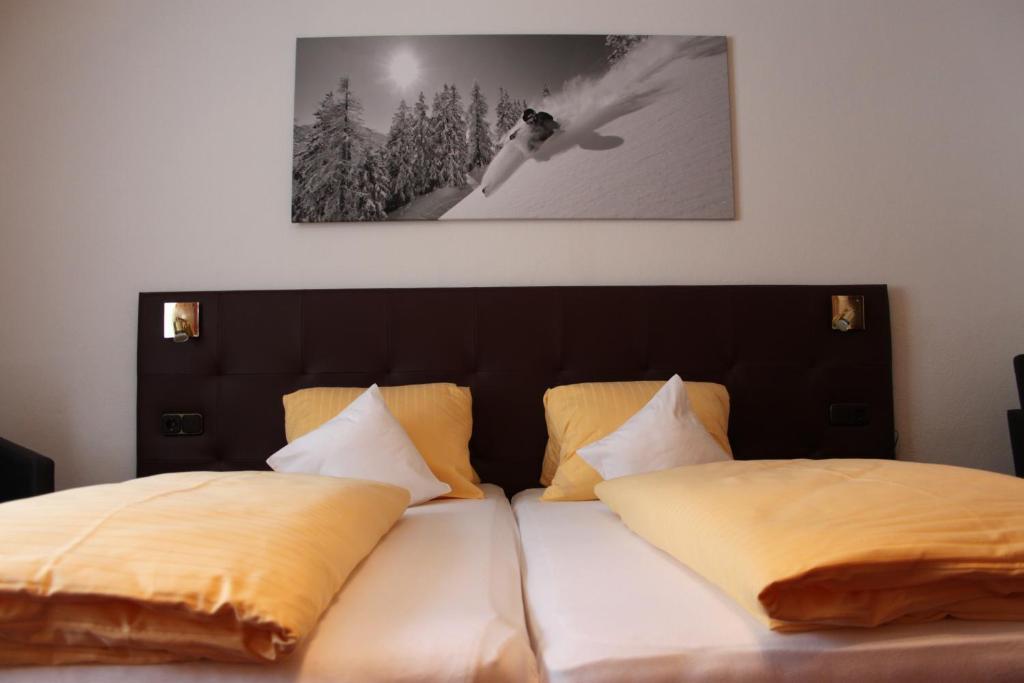 Hotel Garni Dorfblick Sankt Anton am Arlberg Ruang foto